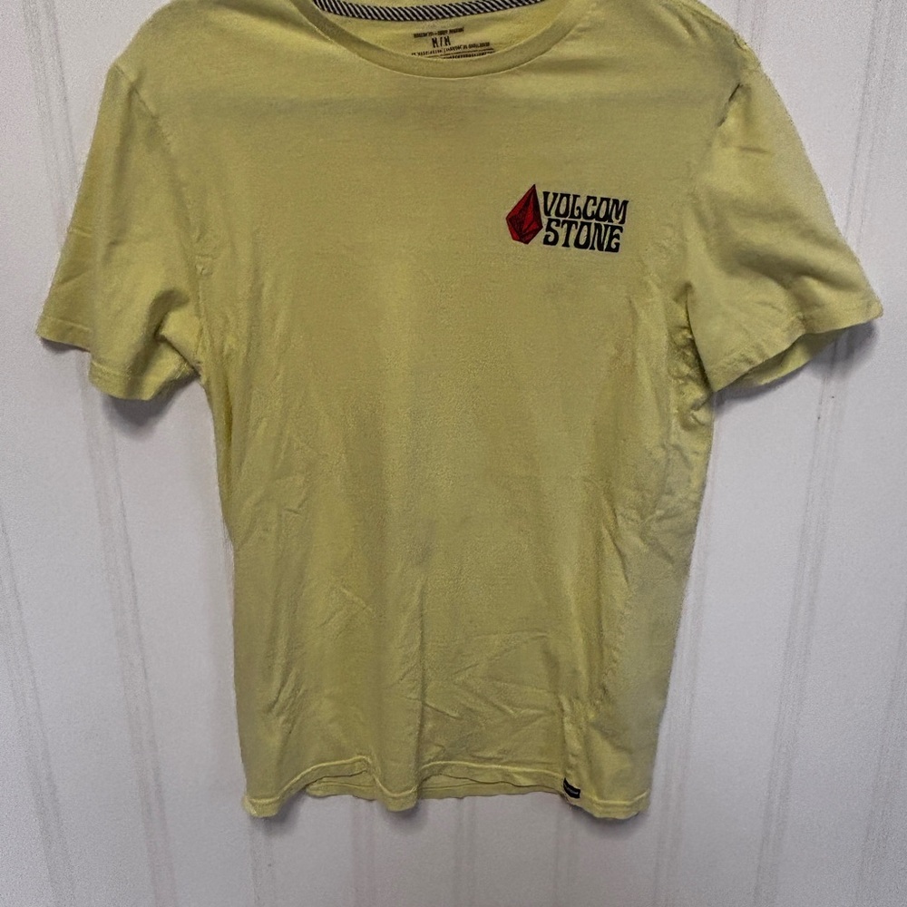 Volcom Stone Men’s Short Sleeve Tee in Light Yellow